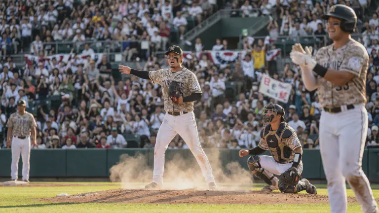 プロ野球、投球前の「見得」を義務化。10秒間の静止が160kmの剛速球に勝る時代へ