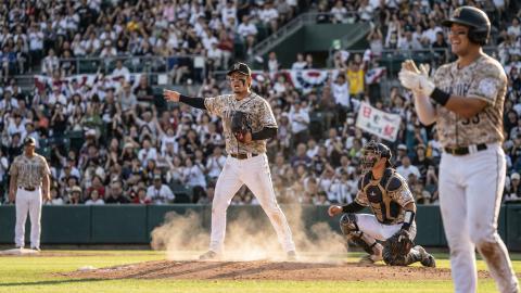 Pro Baseball Mandates Pre-Pitch 'Mie' Poses: Era Where 10 Seconds of Stillness Beats 100 mph Fastballs