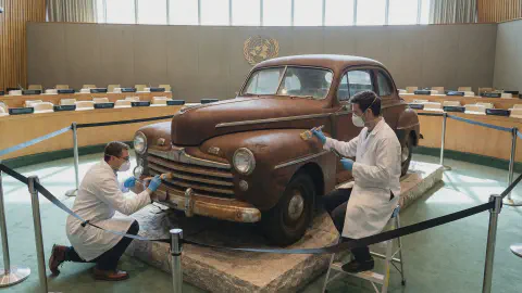 「最古のRNA」搭載クーペ、国連が「人類の共通祖先」と認定。古生代の免許証が運転条件に