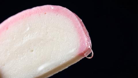 論文「かまぼこのコシ」がハリウッドで三部作映画化。主演は“プリプリ感”そのもの、アカデミー賞最有力候補に