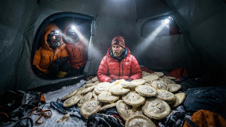 Stranded Climber Survives on 'Self-Multiplying Pie,' Gains 20kg — Rescuers Find Tent 'Completely Filled with Pies'