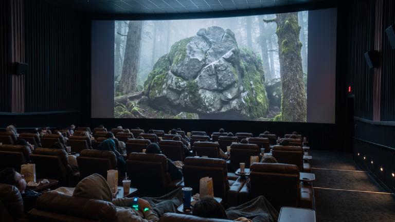 AI映画祭、「スリル」を「健康被害」に認定 最高賞は2時間の『微動だにしない岩』